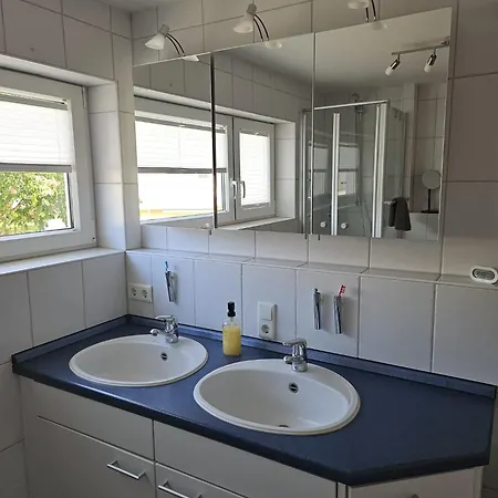 Living לינה וארוחת בוקר