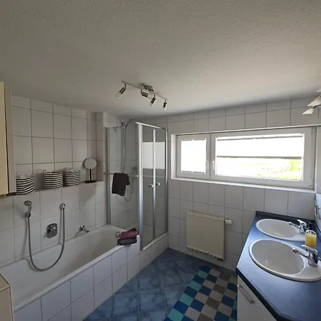 לינה וארוחת בוקר Living *